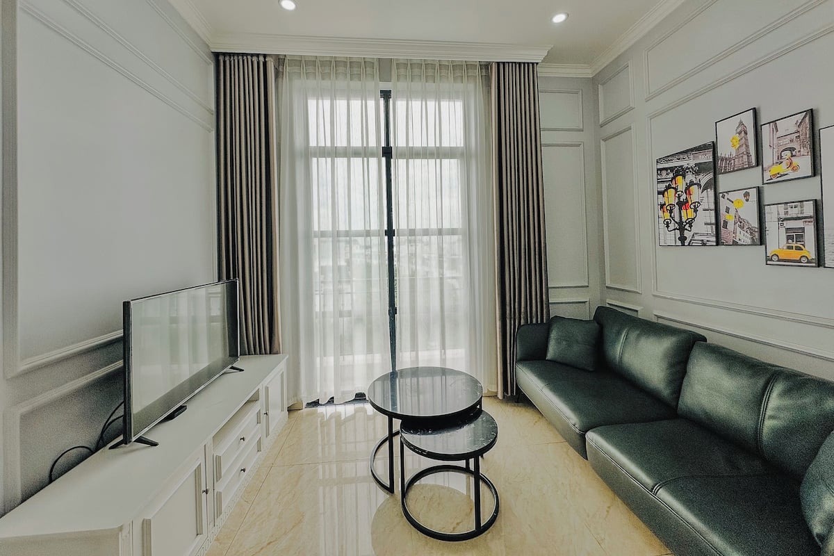 Habitación cuádruple clásica | Cortinas blackout, tabla de planchar con plancha y wifi gratis
