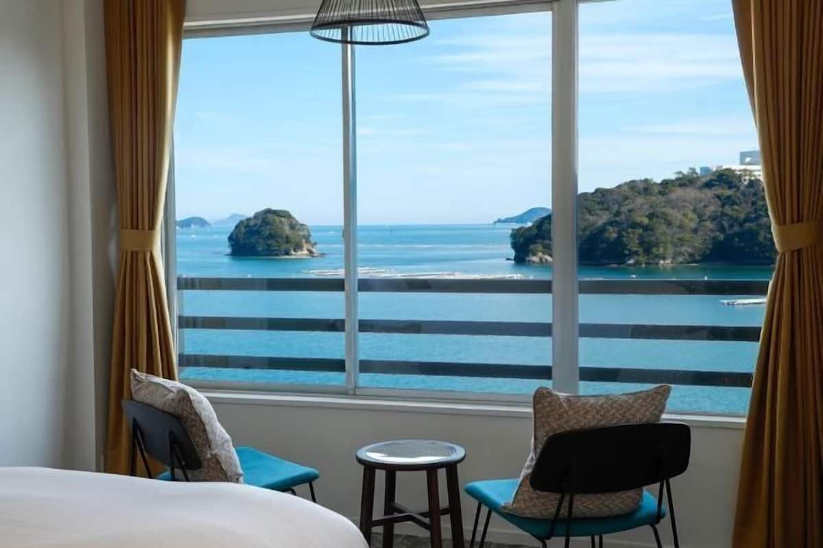 Tallelokero huoneessa, silitysrauta/-lauta, ilmainen Wi-Fi