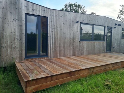 Grose Ferienwohnung mit Pool und 5 minuten Fahrzeit zum Strand