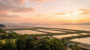 星評価なしの画像、3 / 102、ボタン