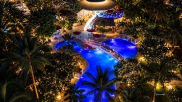 Fachada del alojamiento - Noche