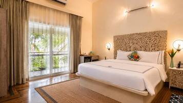 Azule Family Suite | Premium bedding, memory-foam beds, minibar, desk