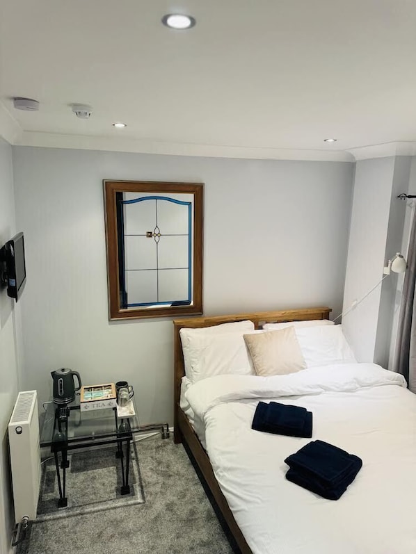 Bathroom - Windsor wine & dine (Chertsey)