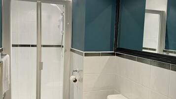 Luxury Double Room | Bathroom