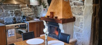 ¡A 10 Minutos de Santiago de Compostela! Casa Ideal Para Familias