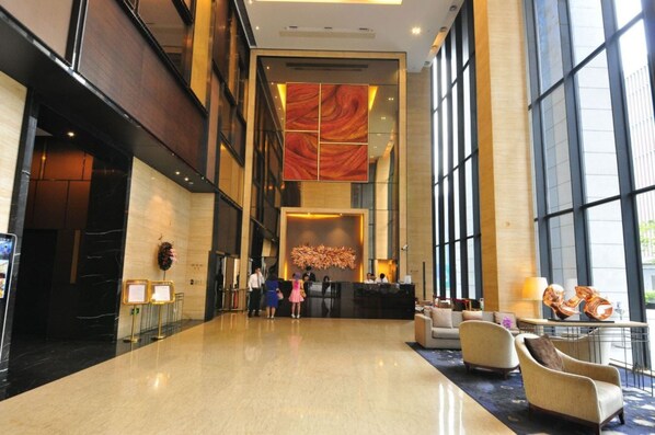 Lobby sitting area - Easy Holiday Inn (Guangzhou)