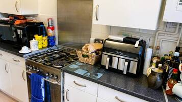 Apartment | Private kitchen | Fridge, microwave, oven, stovetop