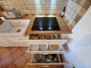 Fridge, microwave, stovetop, dishwasher - Apartment  (Koper)