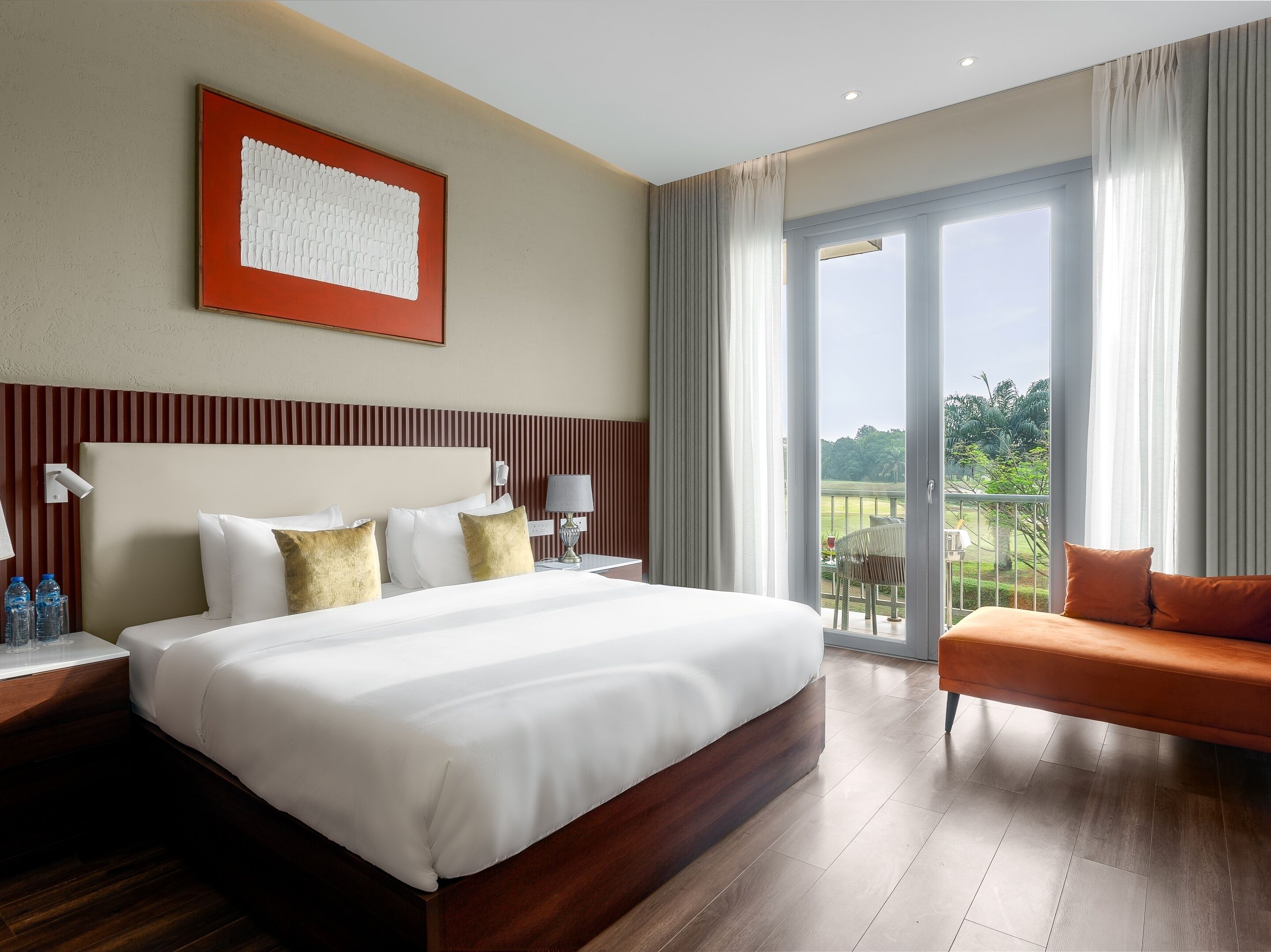 Bügeleisen/Bügelbrett, kostenloses WLAN, Bettwäsche