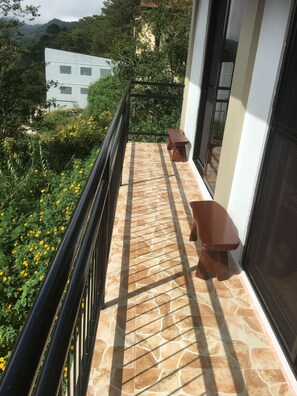 Property grounds - Baguio City Area - Suburban living in surrounding majestic mountains & Sunset (Baguio)