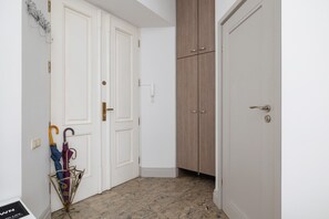 Hallway - Starowiślna Studio Old Town by Renters (Kraków)