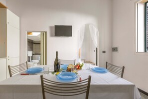 Apartment | Esszimmer