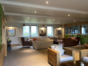 Interior - Tingle Creek Hotel (Kyle)