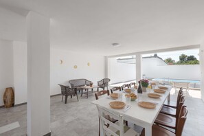 Villa | Comedor