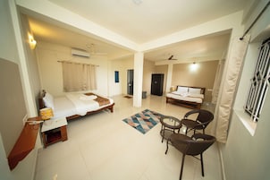 Ropa de cama de alta calidad, wifi gratis y ropa de cama