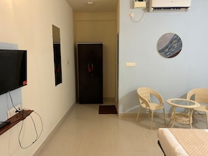 Superior-studiosviitti | Ylelliset vuodevaatteet, ilmainen Wi-Fi, vuodevaatteet