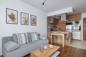 Living room - Elegant Apartment Kraków by Renters (Kraków)