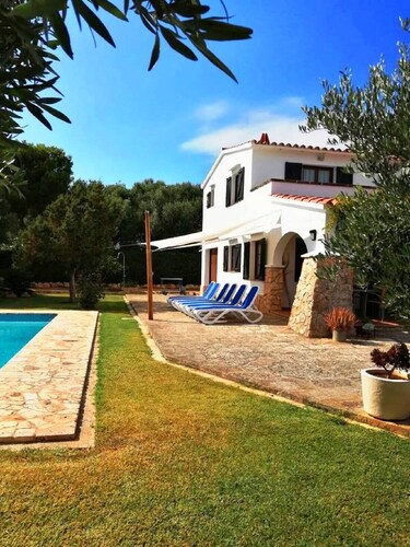 Villa Privada CON Piscina Y Jardín, A 100 Metros DE LA Playa