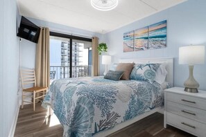 3 bedrooms, desk, iron/ironing board, WiFi