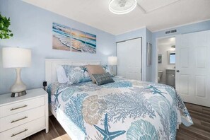 3 habitaciones, tabla de planchar con plancha, wifi y ropa de cama 