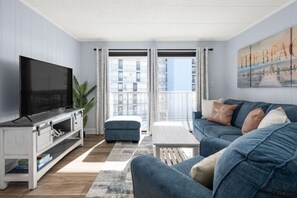 TV - Wave Watcher's Condo - Steps to the beach! (Ocean City)