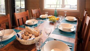 Villa, Ensuite, Beachside | In-room dining