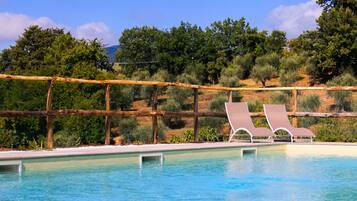 Alberca al aire libre