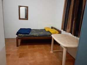 2 bedrooms, bed sheets