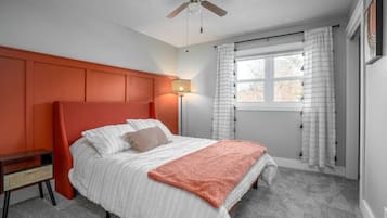 4 bedrooms, desk, iron/ironing board, travel crib