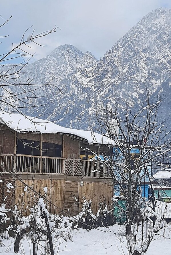 Exterior - Goroomgo Kasol Huts Kullu (Bhuntar)