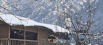 Goroomgo Kasol Huts Kullu