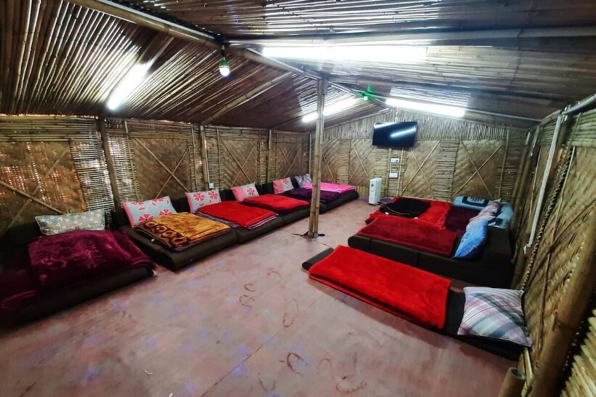 Basic Shared Dormitory | WiFi (free), bed sheets