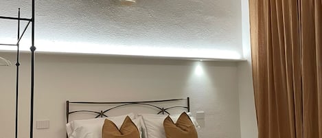Camera Iole al secondo piano senza ascensore | 1 Schlafzimmer, italienische Bettbezüge von Frette