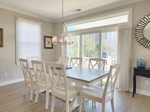 Dining - The Rookery, Open Deck on Top Floor with Peeks of the Ocean (Pawleys Island)