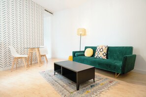 Departamento | Edredón, escritorio, wifi gratis y ropa de cama