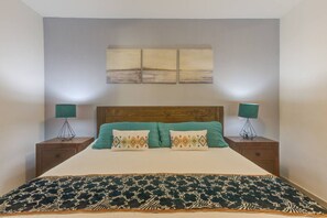 2 室のベッドルーム、アイロン / アイロン台、WiFi、ベッドシーツ