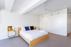2 Schlafzimmer, Bügeleisen/Bügelbrett, kostenloses WLAN