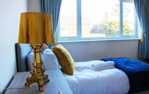 Room - Lovely 2-bed Apartment in Sutton Coldfield (Sutton Coldfield)