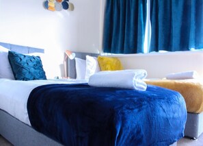 Apartment | 2 bedrooms, iron/ironing board, free WiFi, bed sheets