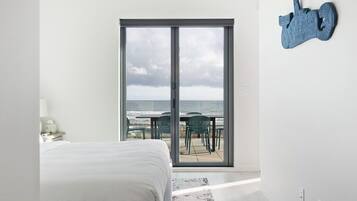 2 bedrooms, internet, bed sheets