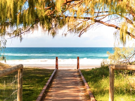 Room. Breakfree Diamond Beach Broadbeach