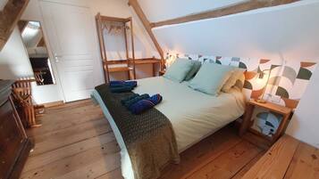 4 Schlafzimmer, Bügeleisen/Bügelbrett, Reisekinderbett, WLAN
