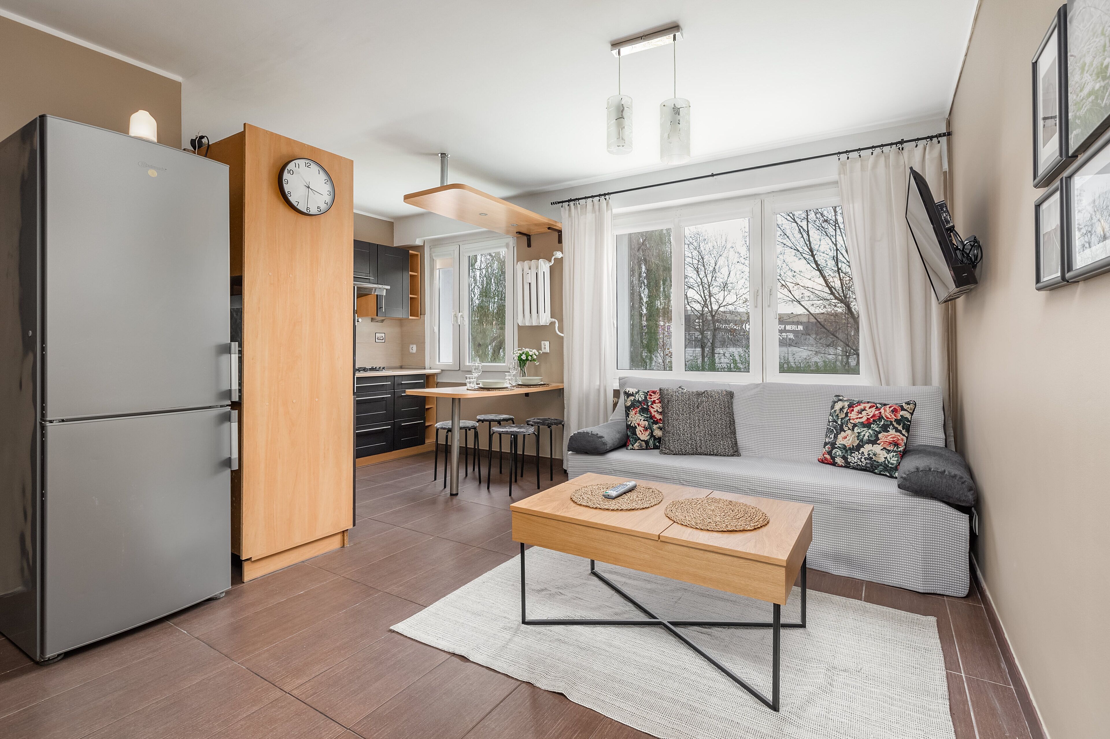 Apartment, 1 Bedroom, Balcony | Living room