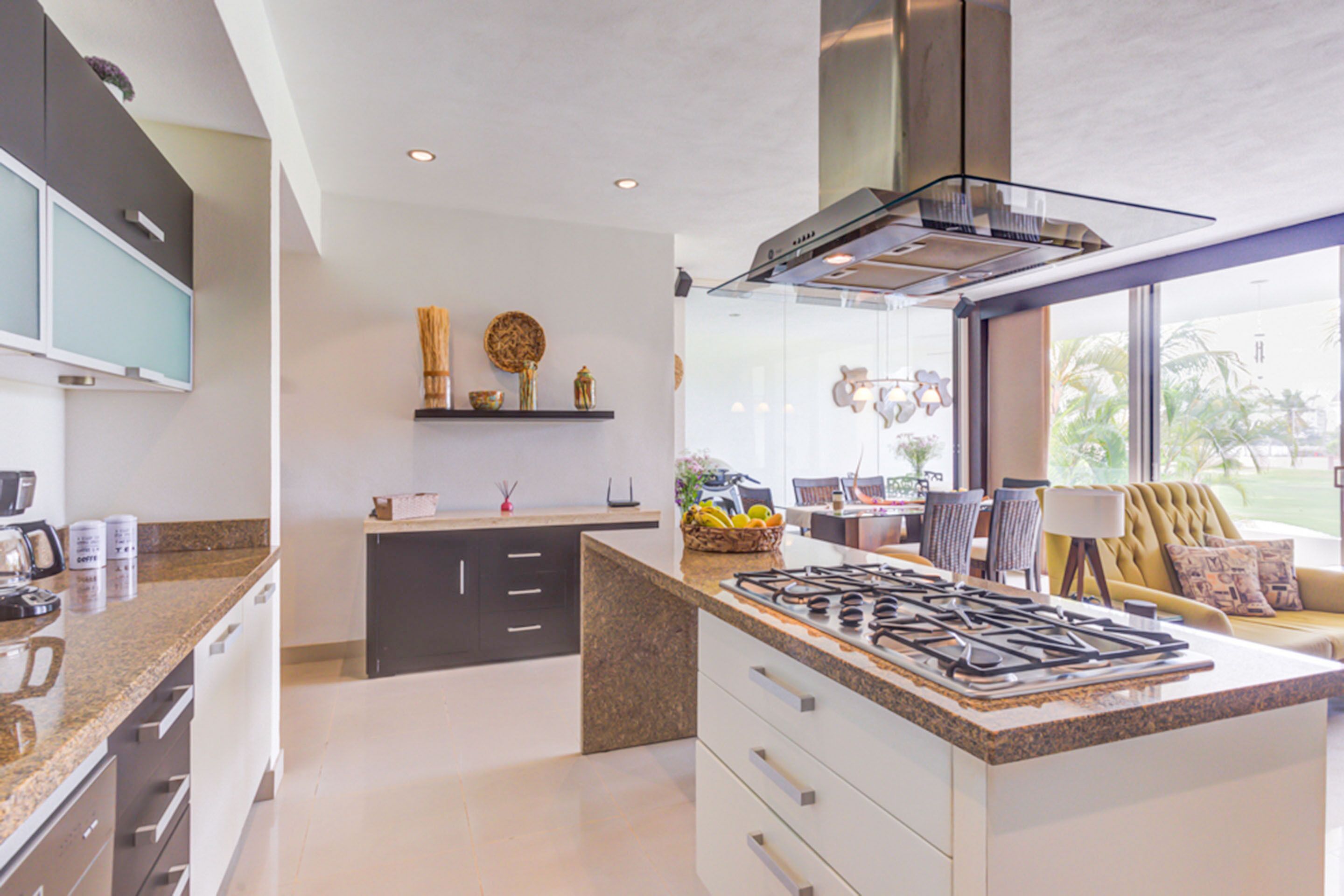 Superior Apartment, Balcony, Pool View | Private kitchen