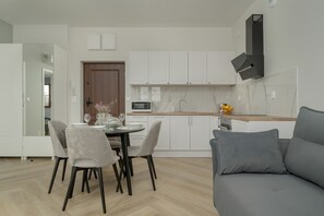 Living room - Aparthotel Sniadeckich 47 by Renters (Wroclaw)