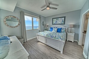 3 chambres, fer et planche à repasser, Wi-Fi, draps fournis