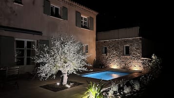 Outdoor pool, a heated pool