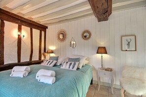 2 bedrooms, iron/ironing board, WiFi, bed sheets - COTTAGE ELSTAR 4 ADULTS NORMANDY PAYS D'AUGE (Les Champeaux)
