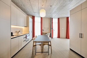 Premium Apartment | Desk, iron/ironing board, free WiFi, bed sheets - Ariv Design Hotel & Apartments (Cham)