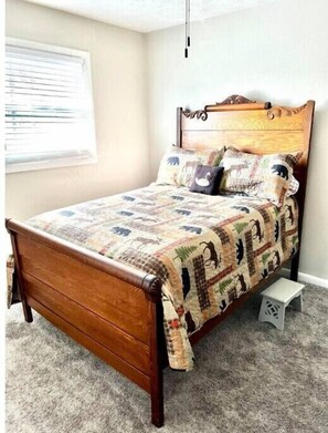 4 quartos, Wi-Fi de cortesia, roupa de cama